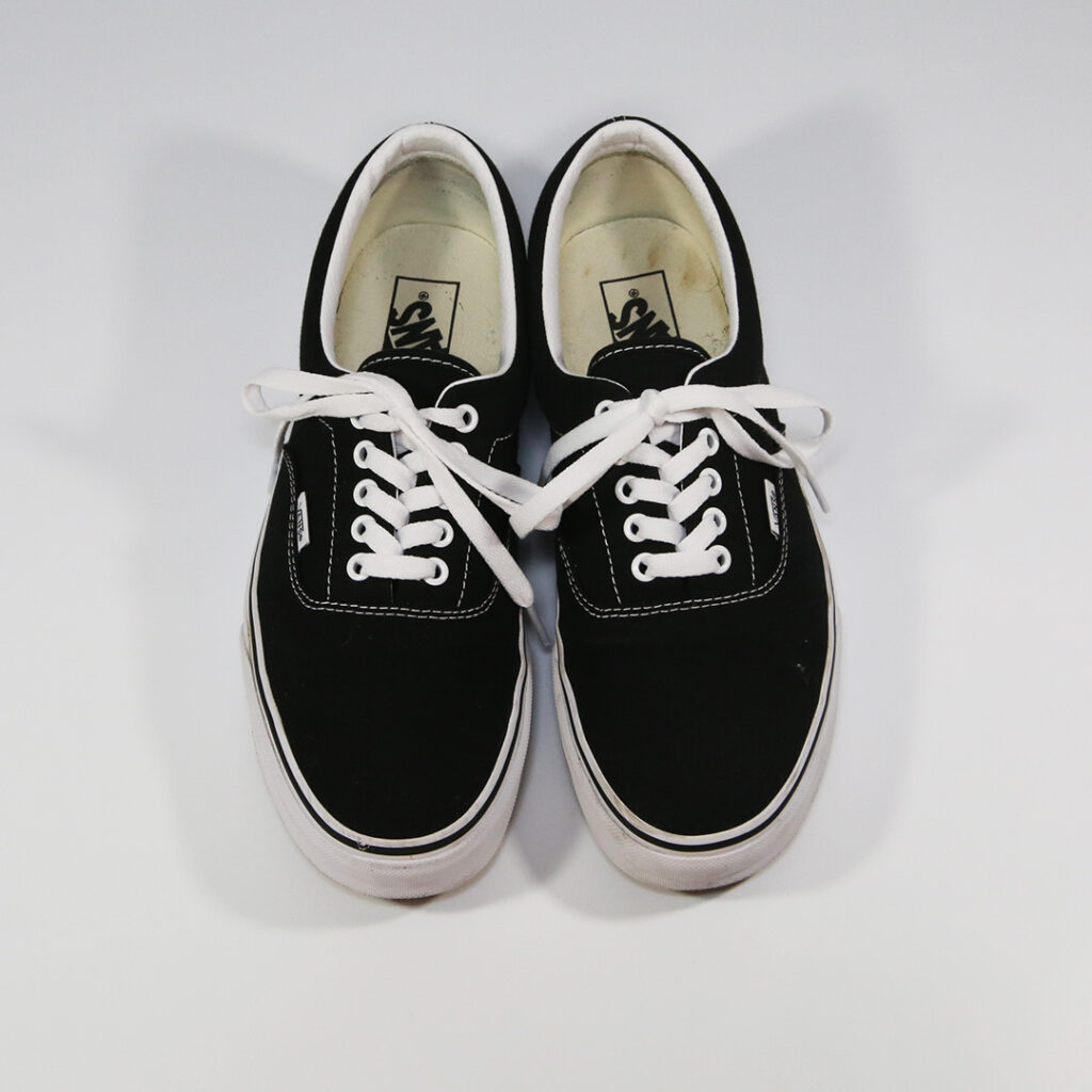 vans era black